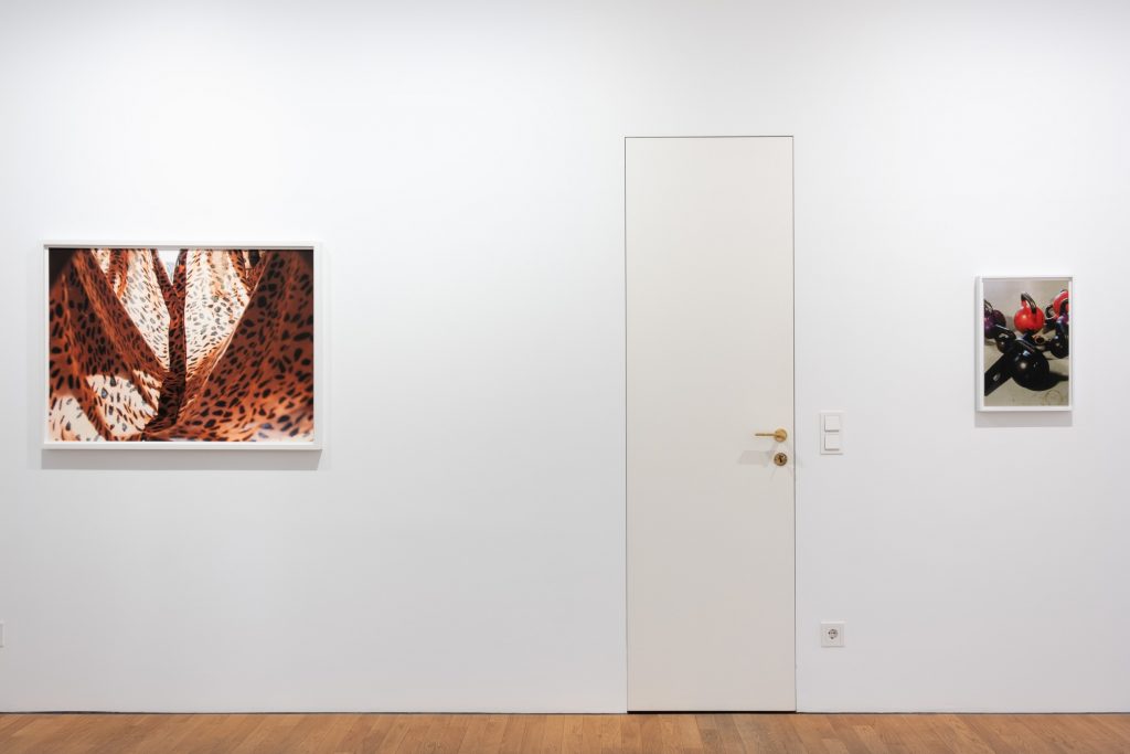 'Bright Red' at ROBERT MORAT GALERIE, Berlin, 2022