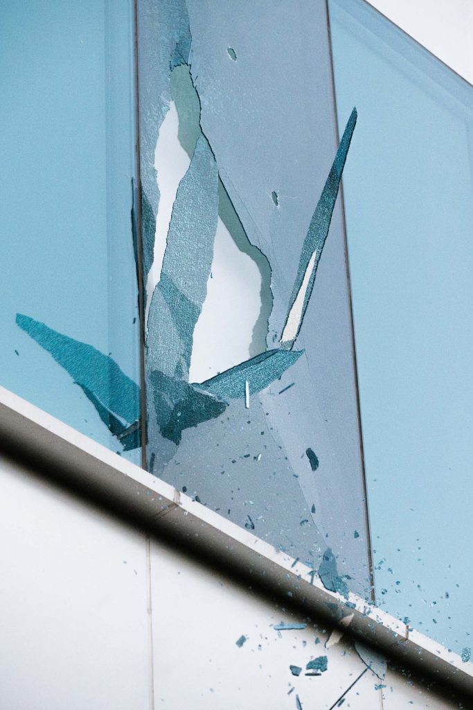 El derecho de vivir en paz No.12, 2019, Archival pigment print, 150 x 100 cm, Overall-Edition of 8 + 2AP